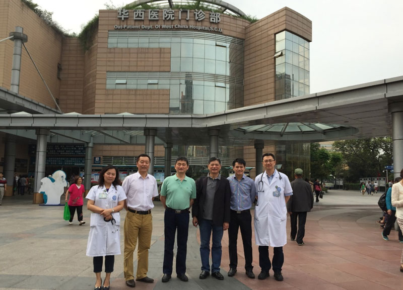 Dr Daryl Tan, Invited guest speaker at Huaxi Hospital, Chengdu, China 2016